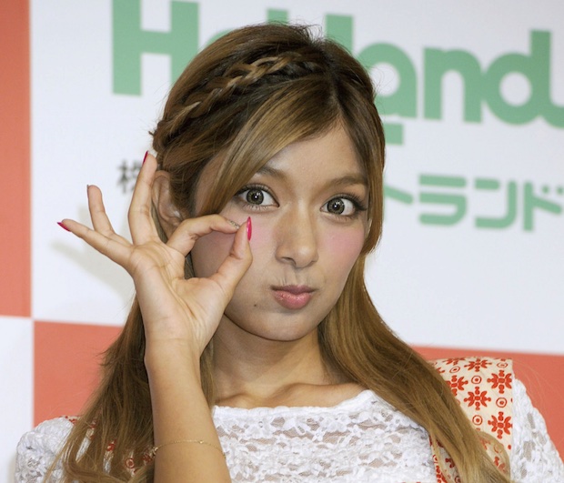 Allegations about popular model Rola's harsh contract reveal dark side to  Japanese entertainment industry | Japan Trends